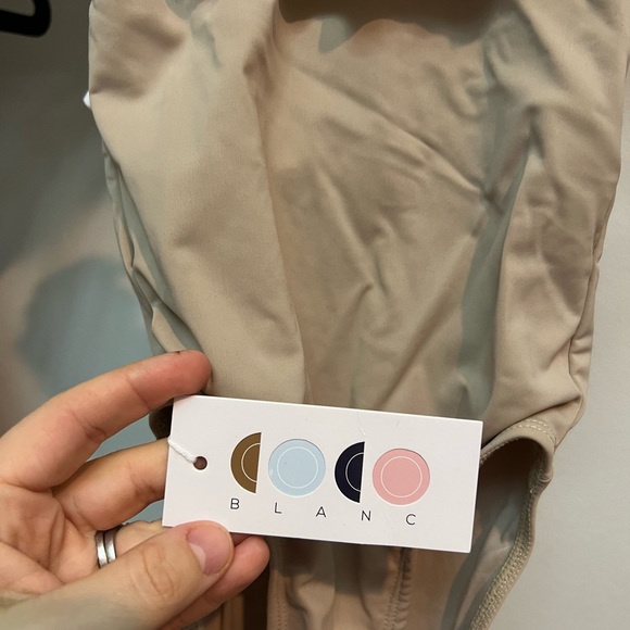 NWT Coco Blanc Taupe / Cream Girls Swim Suit 2T - Picture 5 of 6